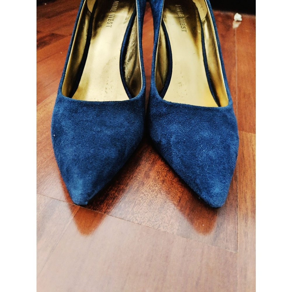 Nine West suede pumps - Picture 4 of 5